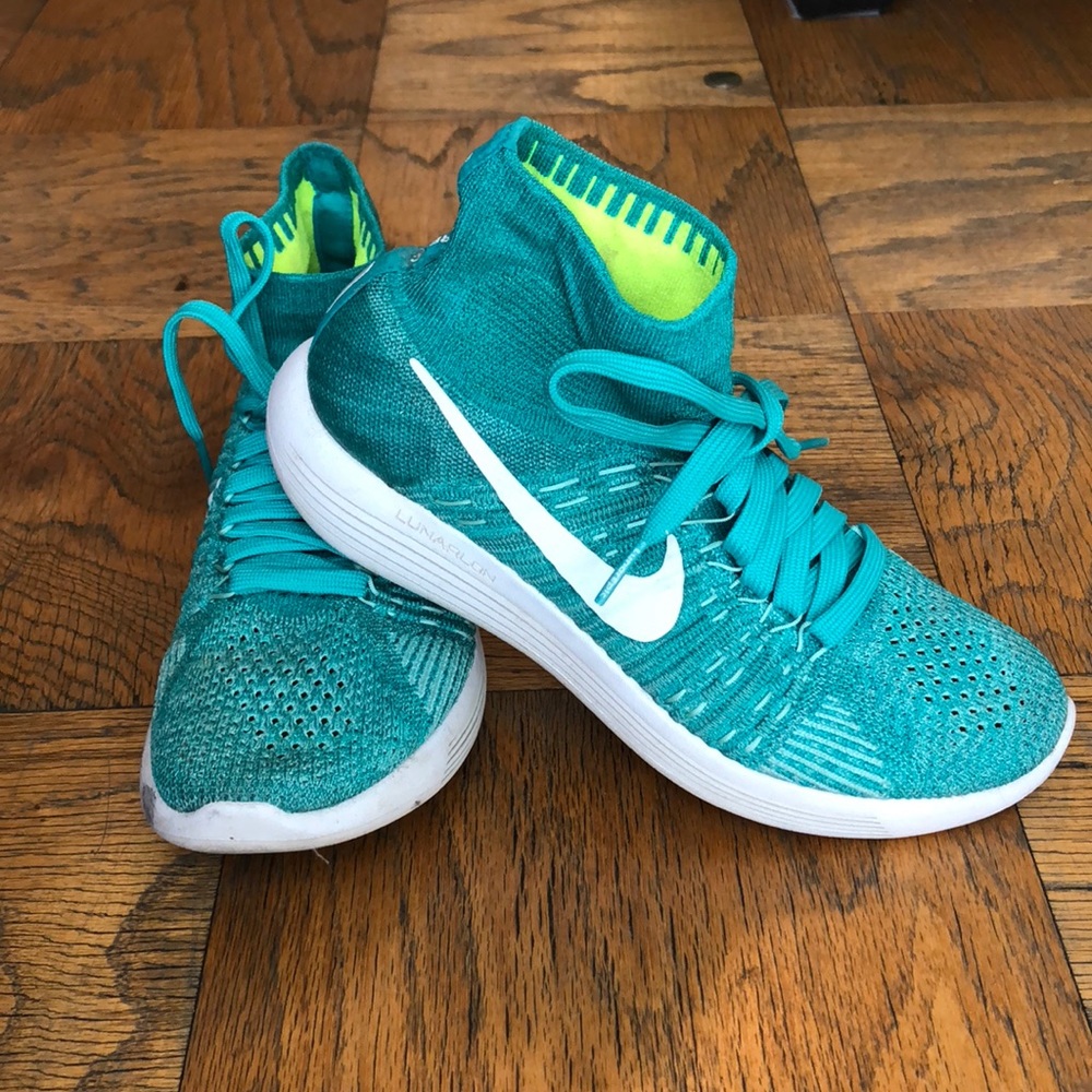 Nike women lunar epic flyknit turquoise shoes